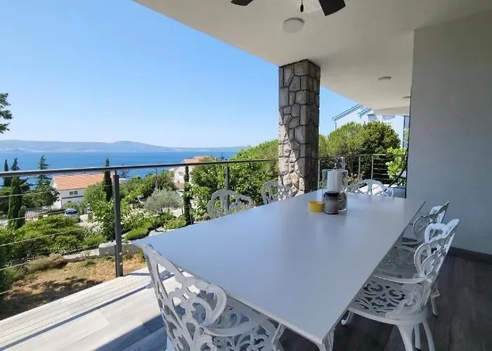 Livingston Apartment Novi Vinodolski